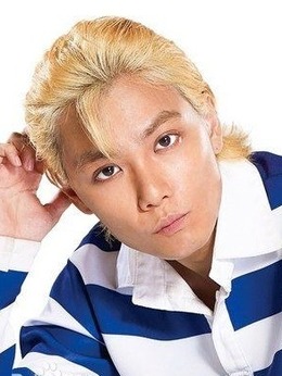 若本真吾（矢野圣人饰演）