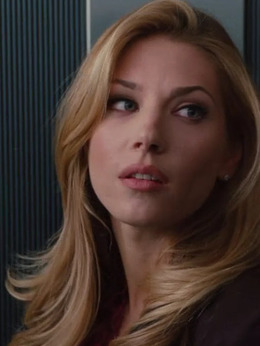 辛迪（朱迪&middot;格雷尔饰演）