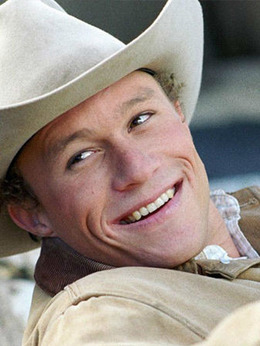 恩尼斯&middot;德尔马（希斯&middot;莱杰饰演）