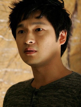 徐长焕（朴真宇饰演）