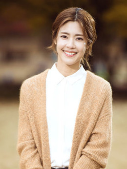 林恩熙（李允芝饰演）