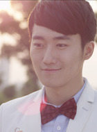 李辉灿(冯皓饰演)