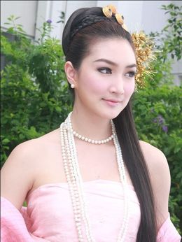 0女配角sikornarueton王子golf anuwat饰演演技评分:0.