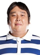 安堂丽治(坂本祐介饰演)