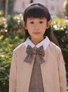 月亮(周镯仪饰演)