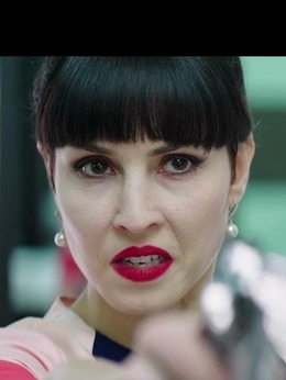 星期一（劳米&middot;拉佩斯饰演）