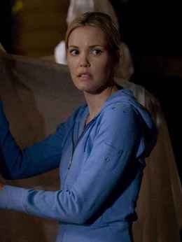 艾玛（莱丝莉&middot;比伯饰演）