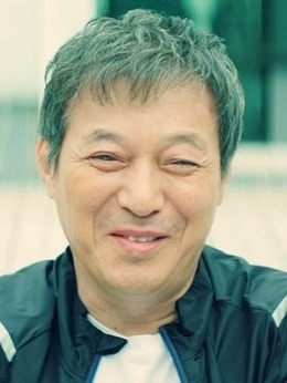 李圭浩老师（金甲淑饰演）