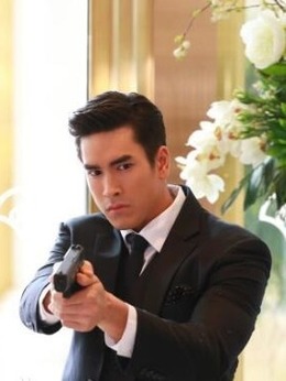 davin samutyakorn少校(白瑞·纳得克·库吉米亚饰演)