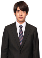 安达清(赤楚卫二饰演)