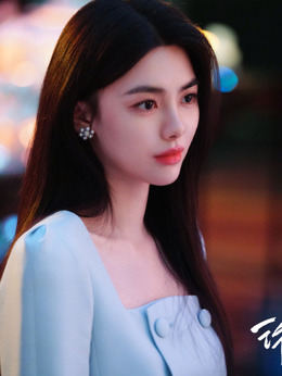 方蕾（鐘雅婷飾演）