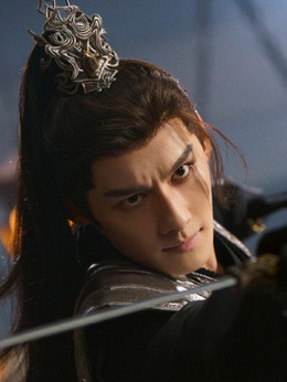 罗冼血（汪卓成饰演）