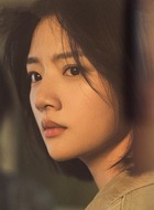 何晓荷(任敏饰演)