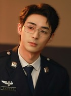 黎明朗(肖慕尘饰演)