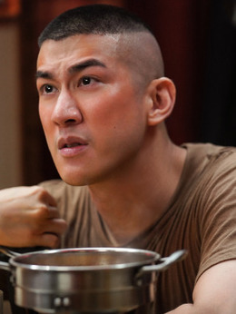托尼（李治廷饰演）