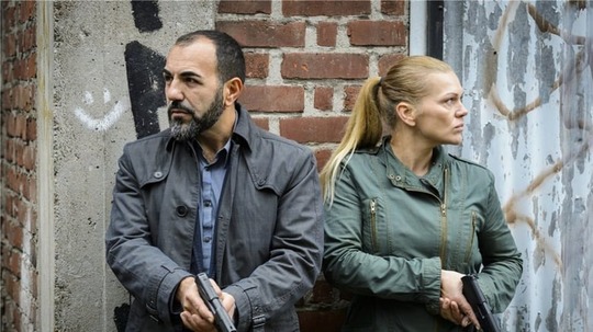 海伦多恩:危机四伏