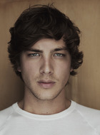 Xavier Plympton(科迪&middot;费恩饰演)