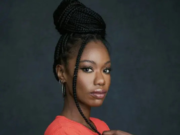 豪莎·罗克莫雷图片