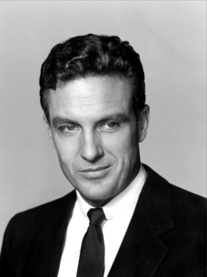 罗伯特&middot;斯塔克图片