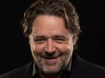 罗素·克劳图片