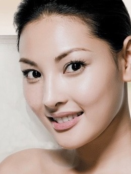 Kate（吴妙仪饰演）