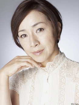 Ryoko Kitani (teacher)（原田美枝子饰演）