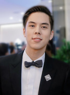 -(帕查拉·奇拉锡瓦特饰演)