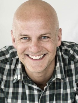 Henrik（托尔斯&middot;利比饰演）