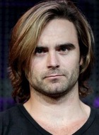 (达斯汀&middot;克莱尔饰演)