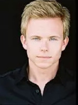 艾德里安&middot;佩特里