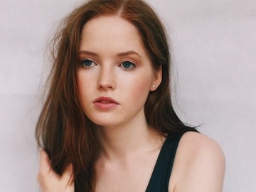 艾丽·巴姆博图片